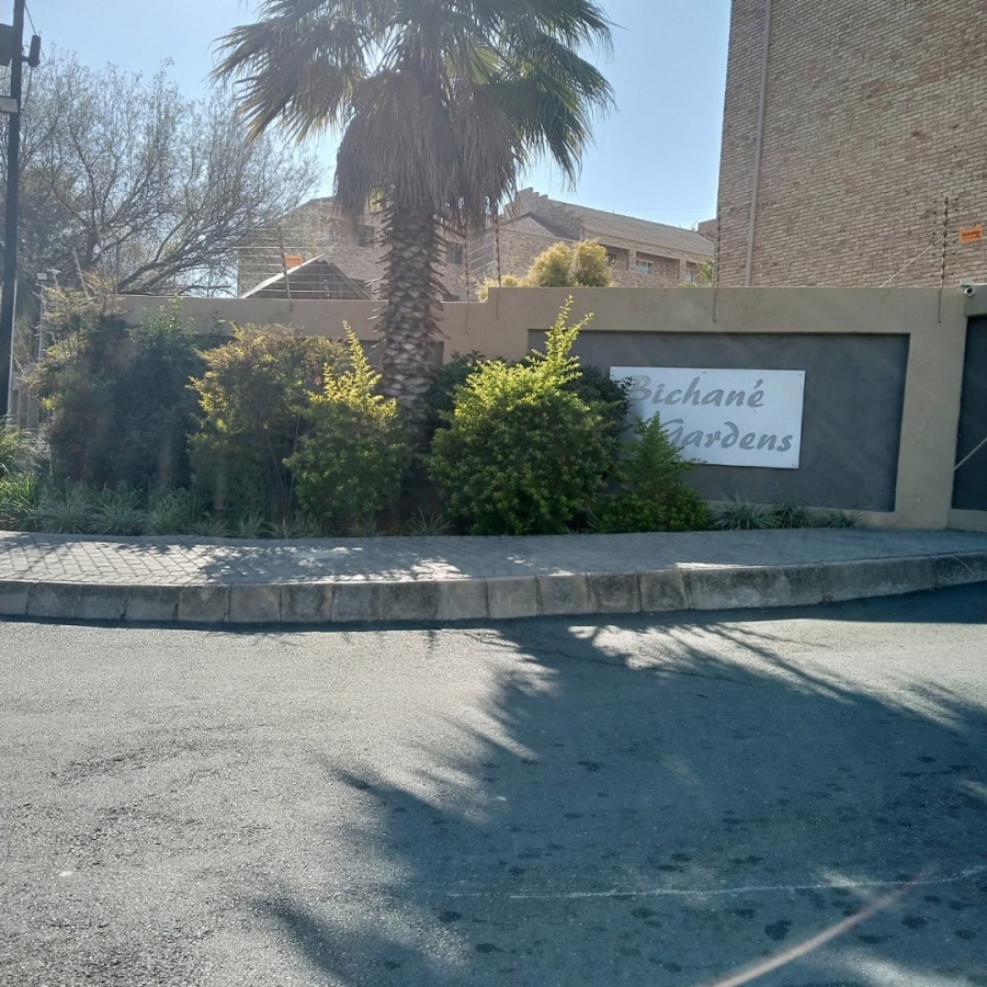 2 Bedroom Property for Sale in Wilro Park Gauteng