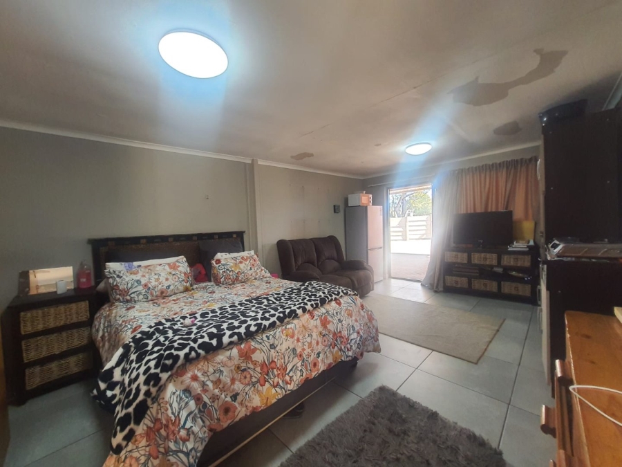 7 Bedroom Property for Sale in Horizon View Gauteng