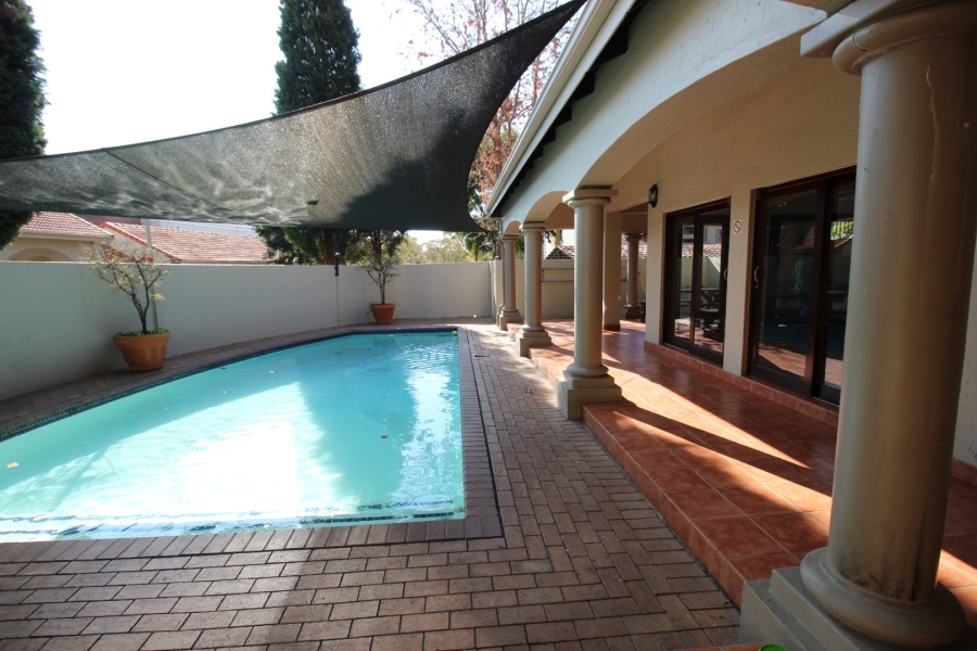 To Let 2 Bedroom Property for Rent in Lonehill Gauteng