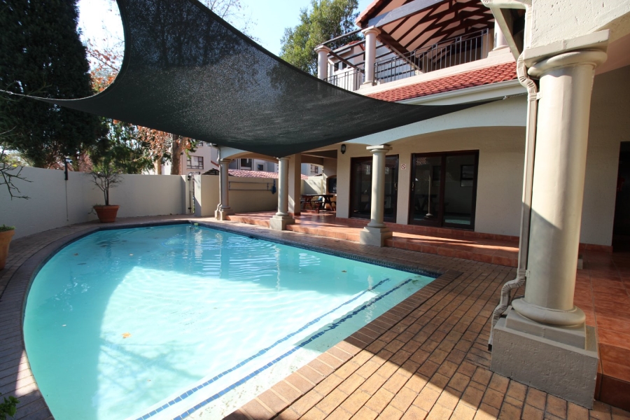 2 Bedroom Property for Sale in Lonehill Gauteng