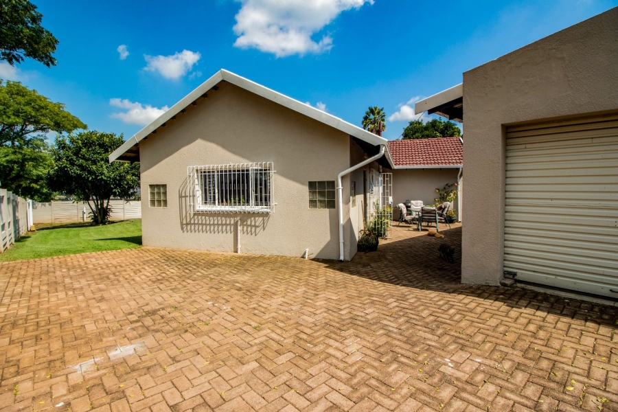 3 Bedroom Property for Sale in Dalpark Proper Gauteng