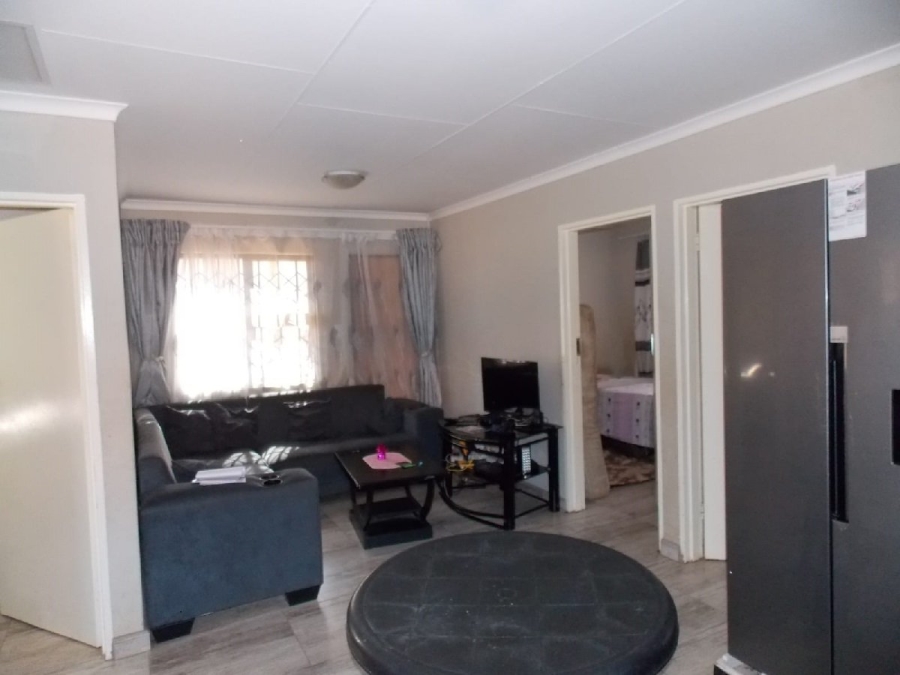 3 Bedroom Property for Sale in Windmill Park Gauteng