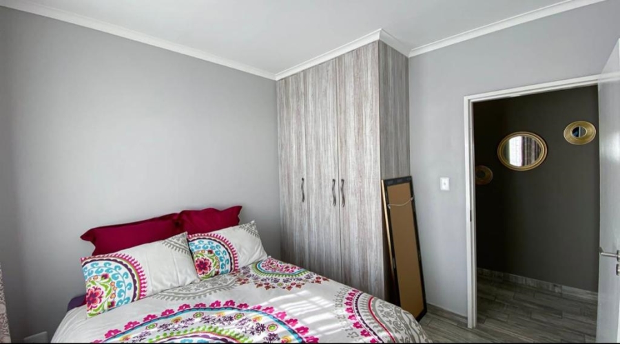 To Let 3 Bedroom Property for Rent in Blue Hills Gauteng