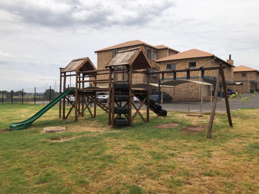 To Let 2 Bedroom Property for Rent in Celtisdal Gauteng