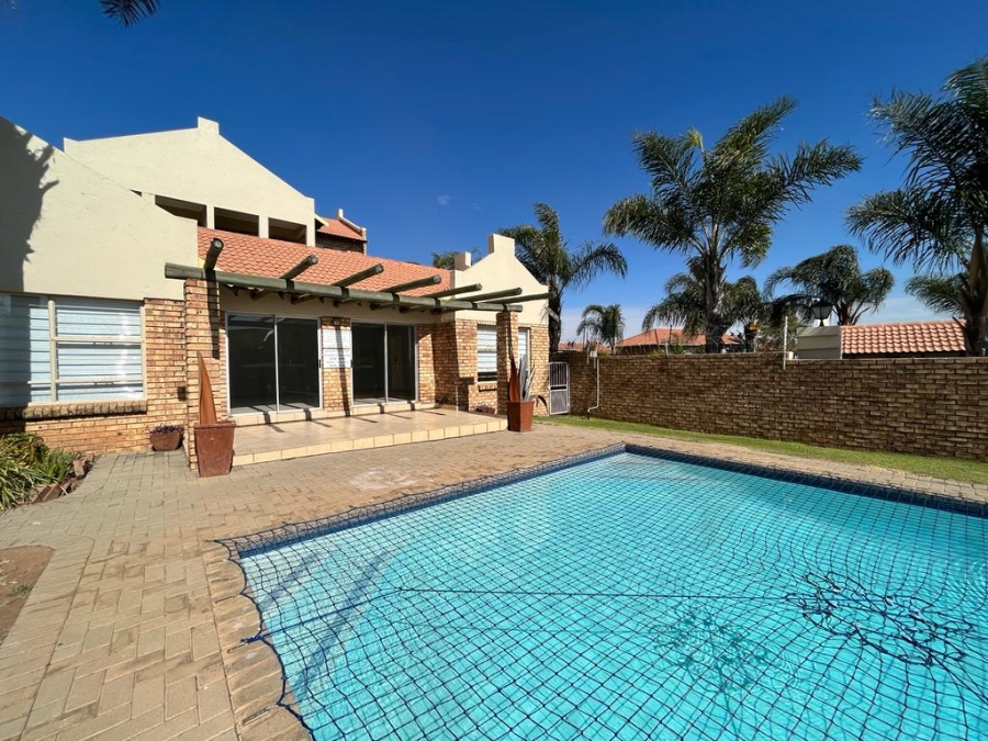 To Let 2 Bedroom Property for Rent in Celtisdal Gauteng