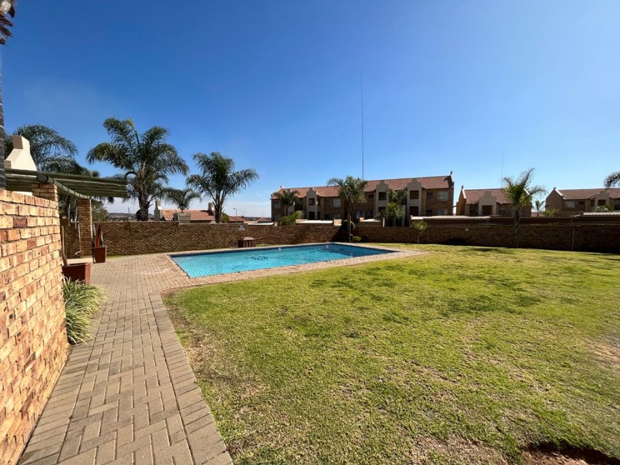 To Let 2 Bedroom Property for Rent in Celtisdal Gauteng