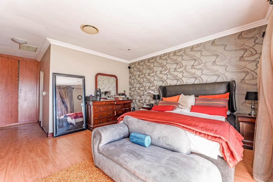 4 Bedroom Property for Sale in Ruimsig Gauteng