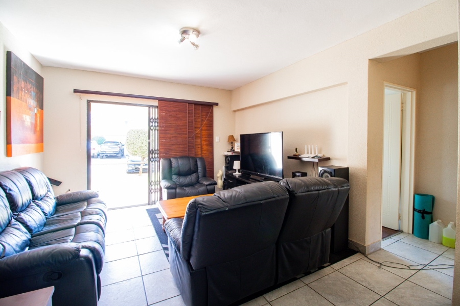 2 Bedroom Property for Sale in Pomona AH Gauteng