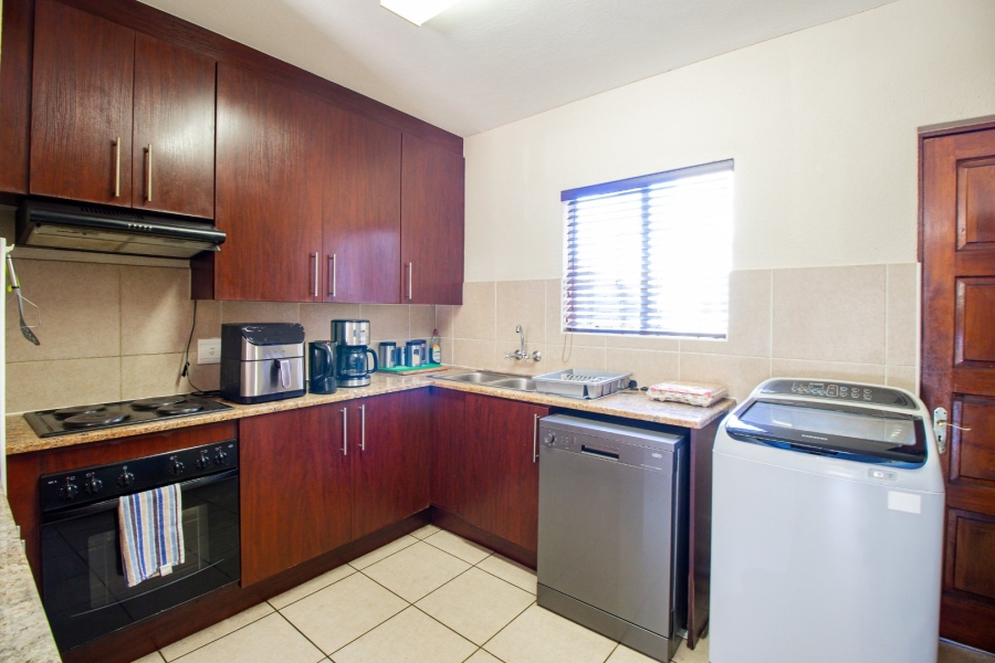 2 Bedroom Property for Sale in Pomona AH Gauteng