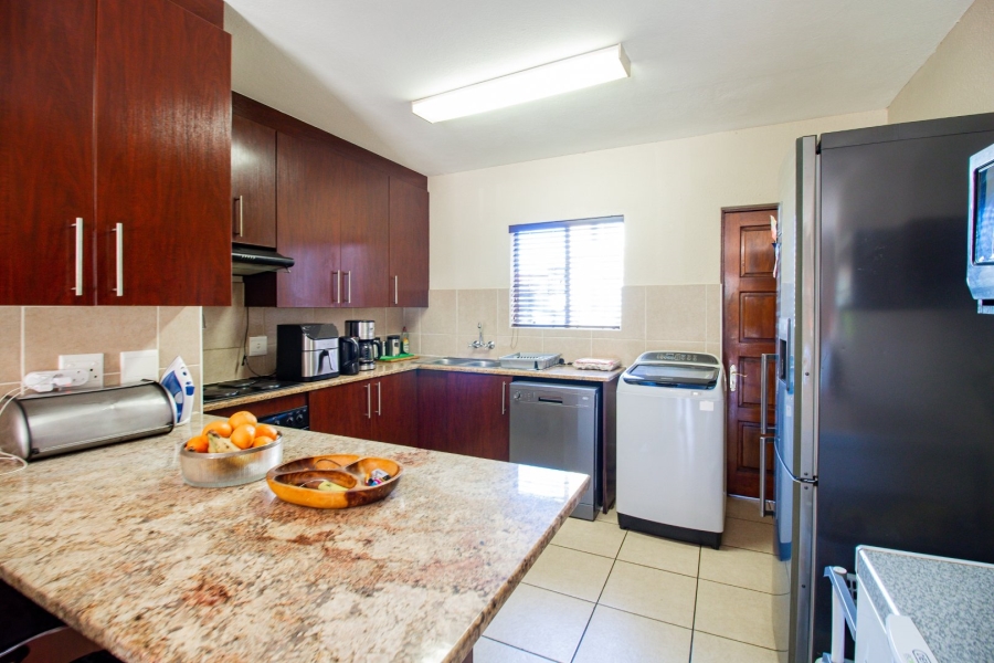 2 Bedroom Property for Sale in Pomona AH Gauteng