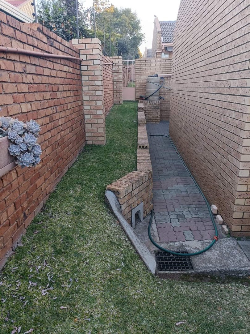 3 Bedroom Property for Sale in Zwartkop Gauteng