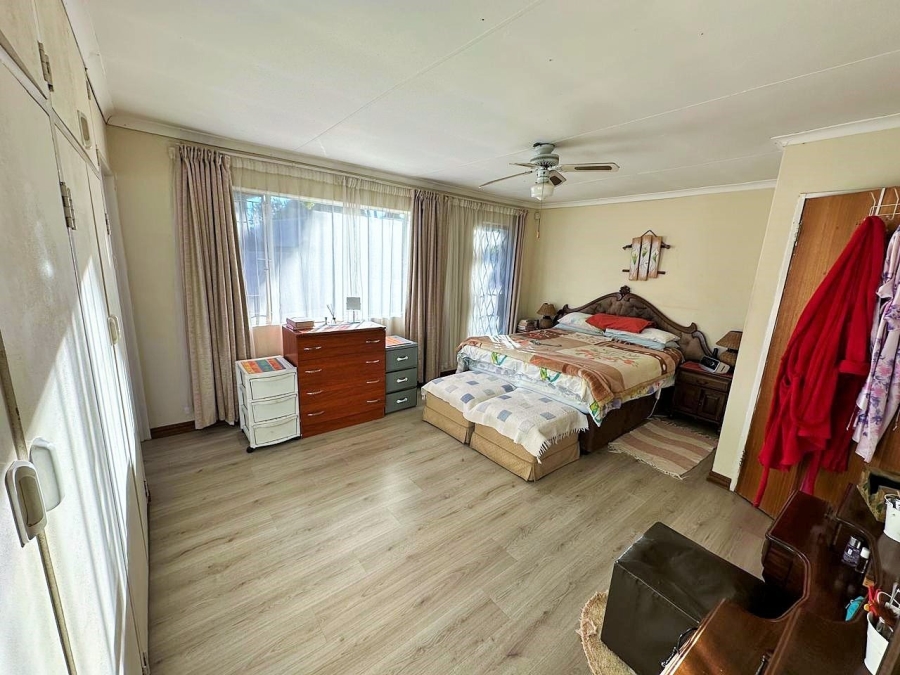 4 Bedroom Property for Sale in Wierda Park Gauteng