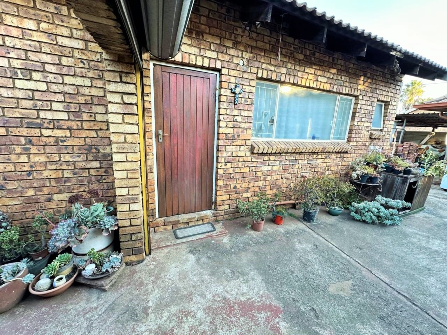 4 Bedroom Property for Sale in Wierda Park Gauteng