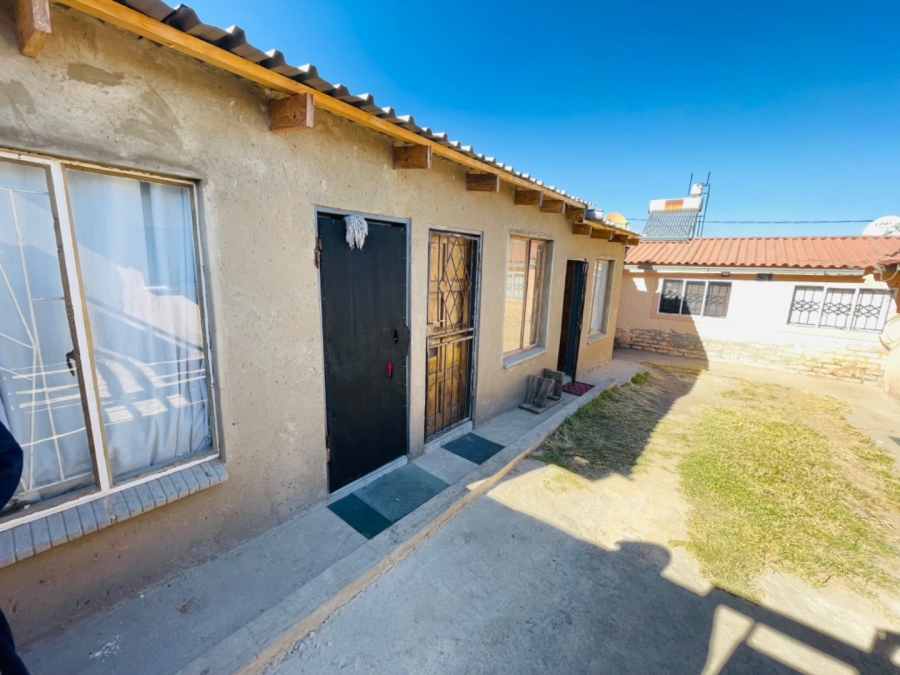 2 Bedroom Property for Sale in Kaalfontein Gauteng