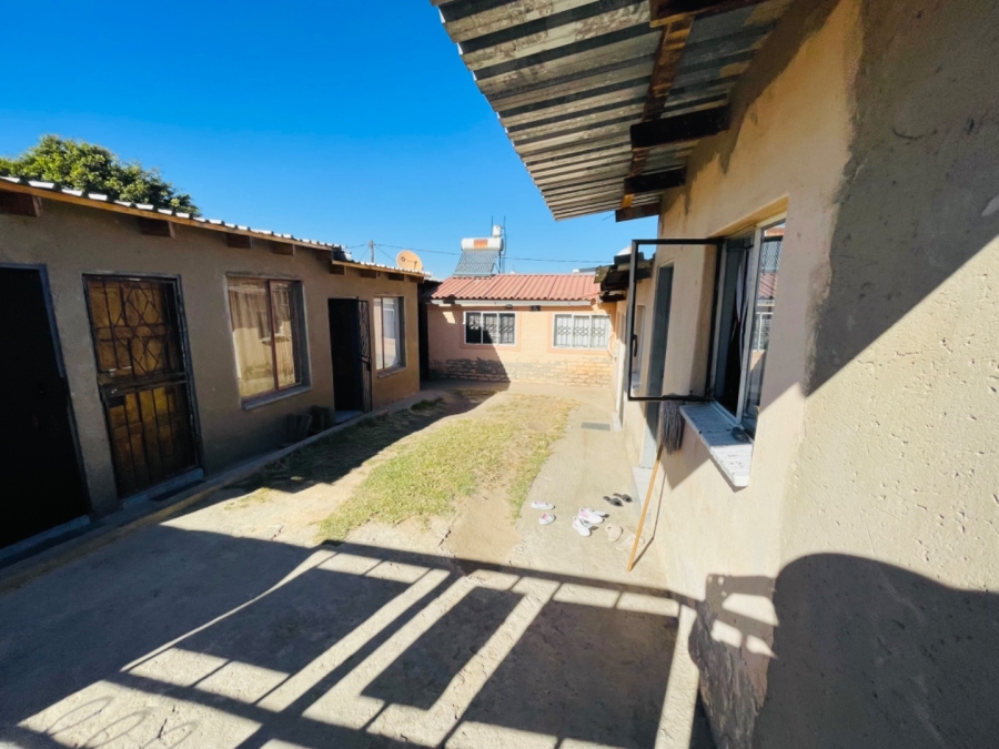 2 Bedroom Property for Sale in Kaalfontein Gauteng