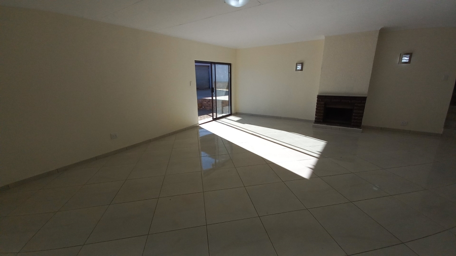 4 Bedroom Property for Sale in Mindalore Gauteng