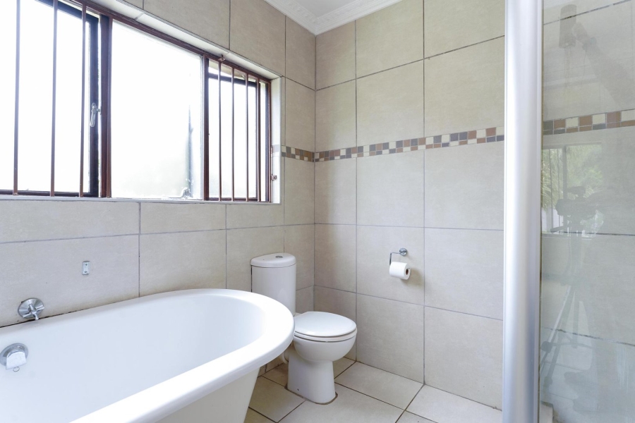 2 Bedroom Property for Sale in Sunninghill Gauteng