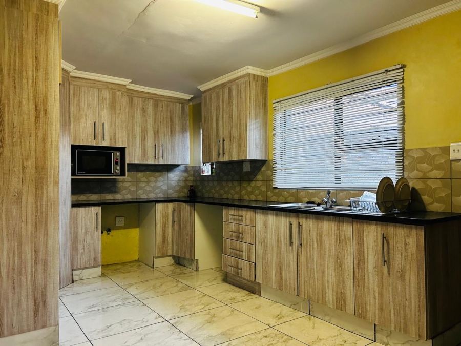 To Let 4 Bedroom Property for Rent in Sagewood Gauteng