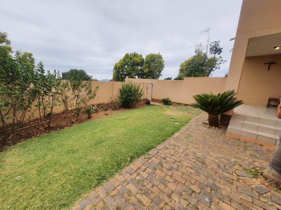 To Let 2 Bedroom Property for Rent in Moreleta Park Gauteng