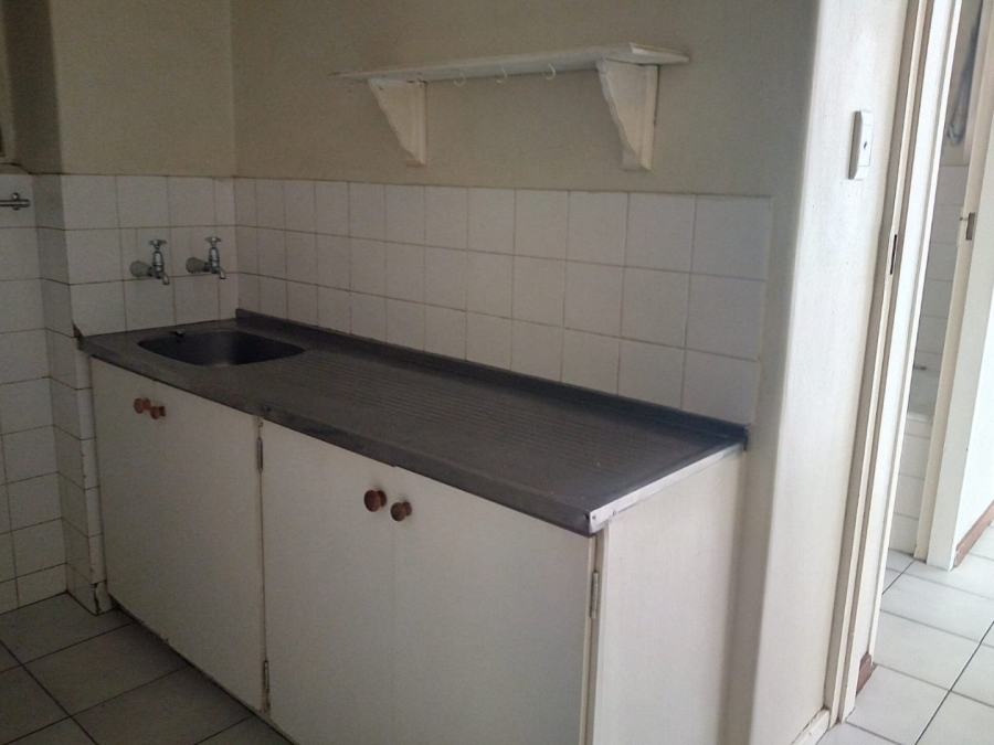 2 Bedroom Property for Sale in Gezina Gauteng