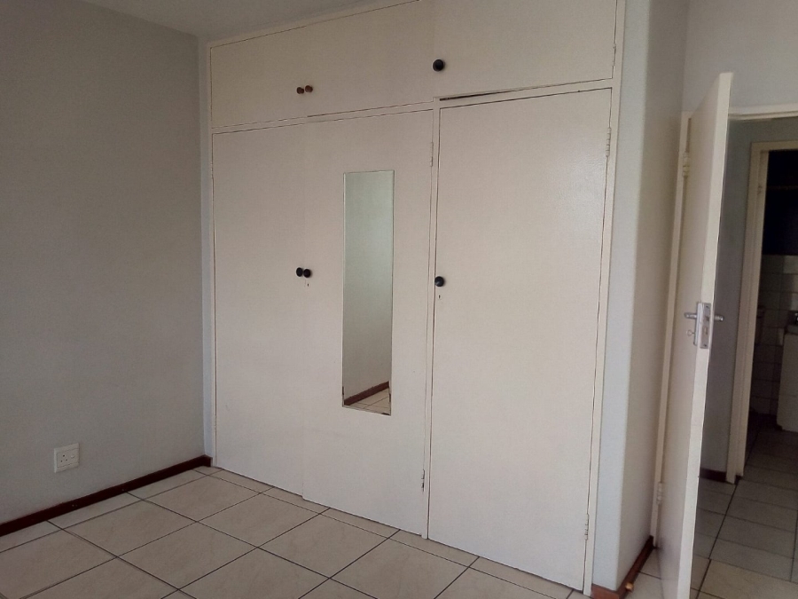 2 Bedroom Property for Sale in Gezina Gauteng