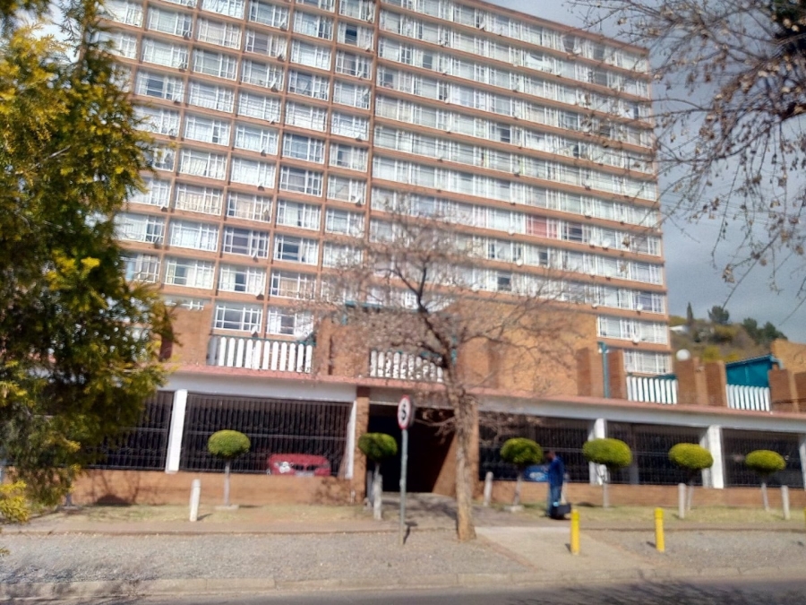 2 Bedroom Property for Sale in Gezina Gauteng