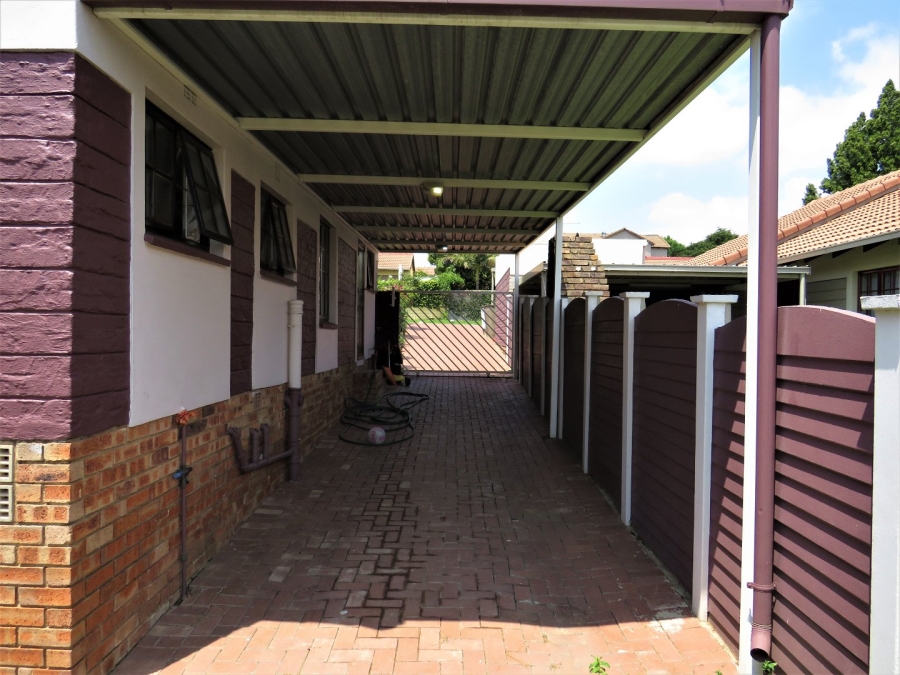 To Let 3 Bedroom Property for Rent in Halfway Gardens Gauteng