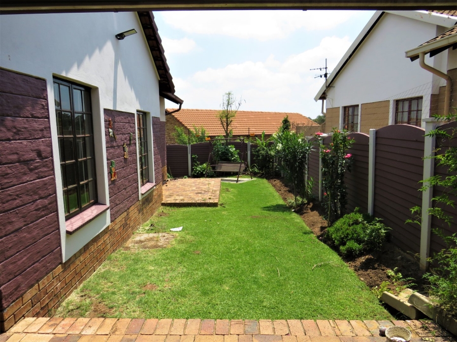 To Let 3 Bedroom Property for Rent in Halfway Gardens Gauteng