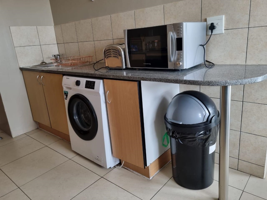 To Let 1 Bedroom Property for Rent in Milpark Gauteng