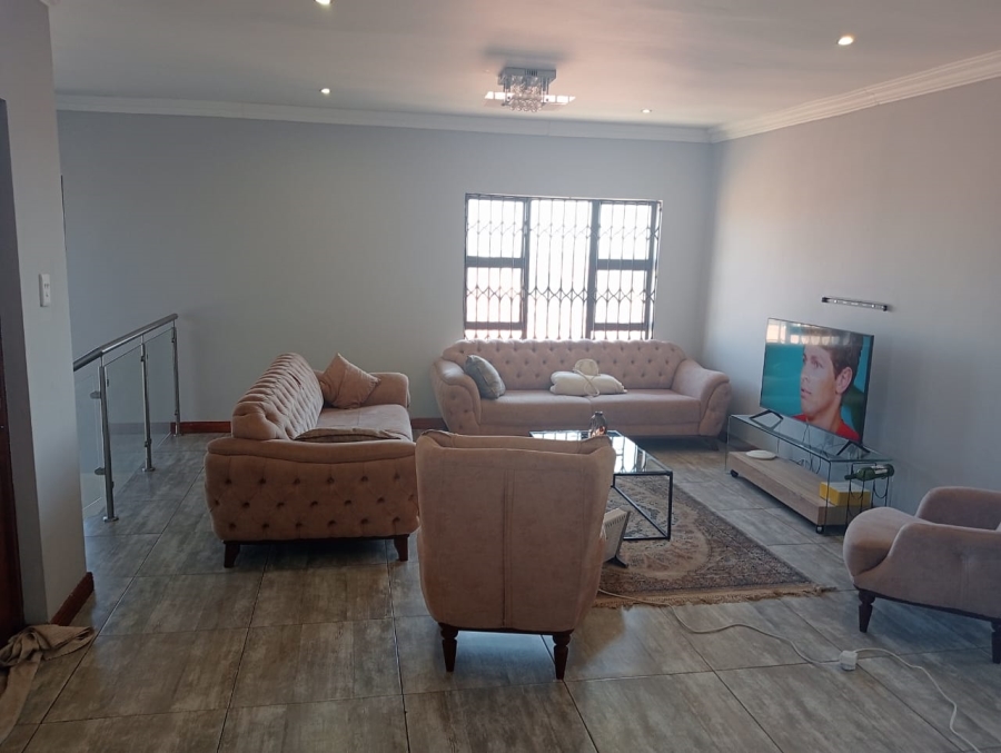 To Let 4 Bedroom Property for Rent in Dawn Park Gauteng