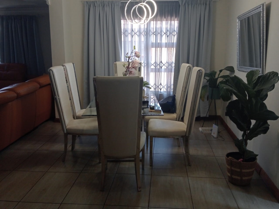 To Let 4 Bedroom Property for Rent in Dawn Park Gauteng