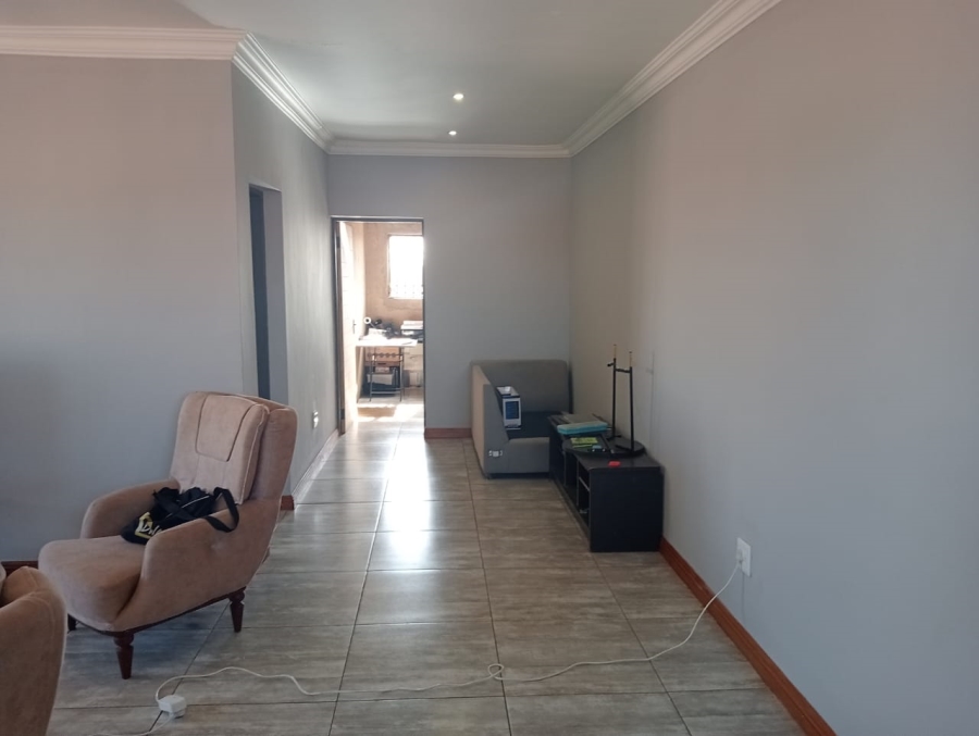 To Let 4 Bedroom Property for Rent in Dawn Park Gauteng