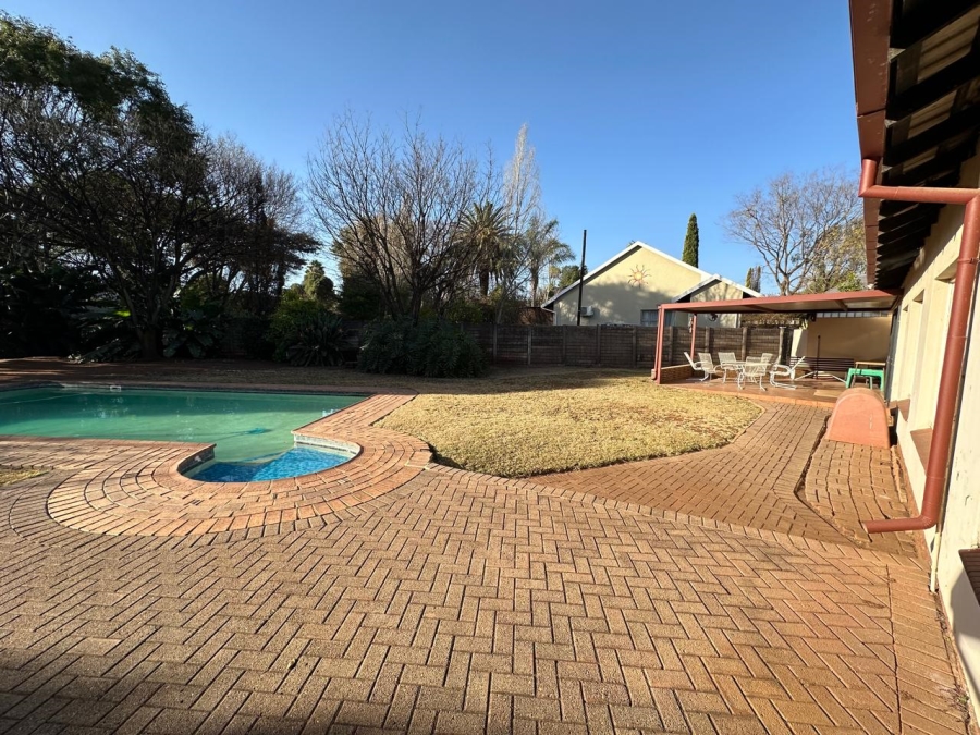  Bedroom Property for Sale in Wierda Park Gauteng