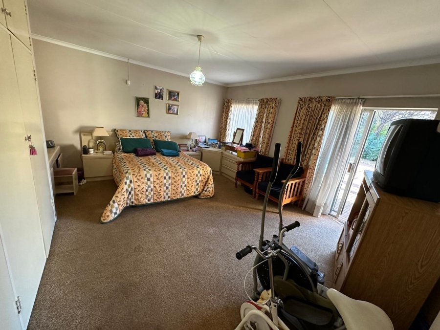  Bedroom Property for Sale in Wierda Park Gauteng