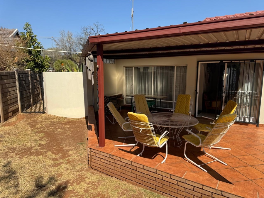  Bedroom Property for Sale in Wierda Park Gauteng