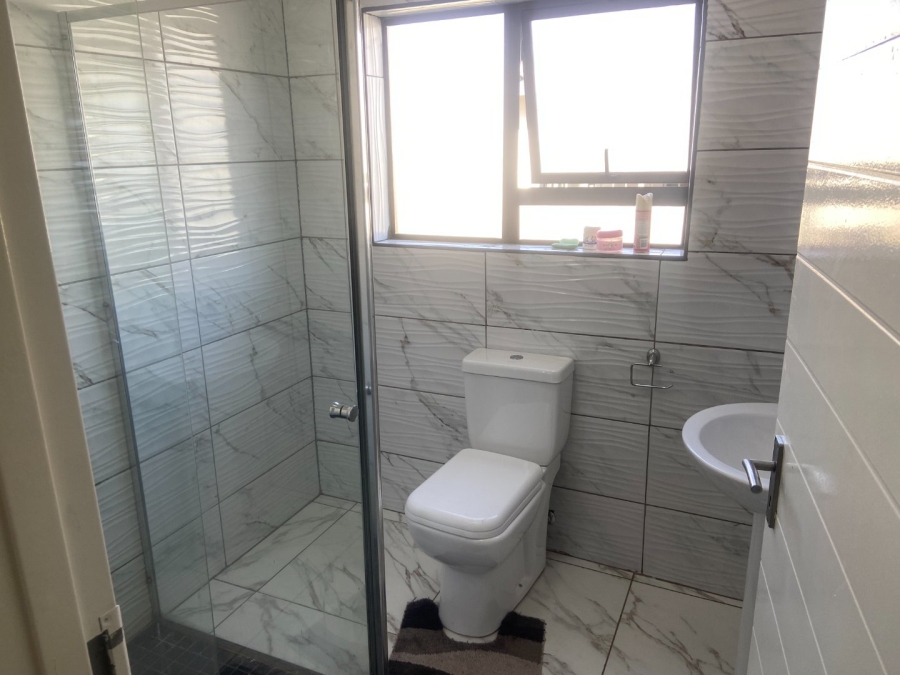 3 Bedroom Property for Sale in Wildtuinpark Gauteng