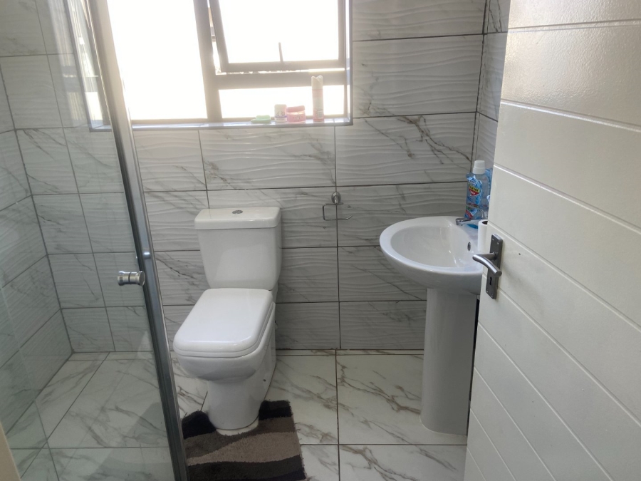 3 Bedroom Property for Sale in Wildtuinpark Gauteng