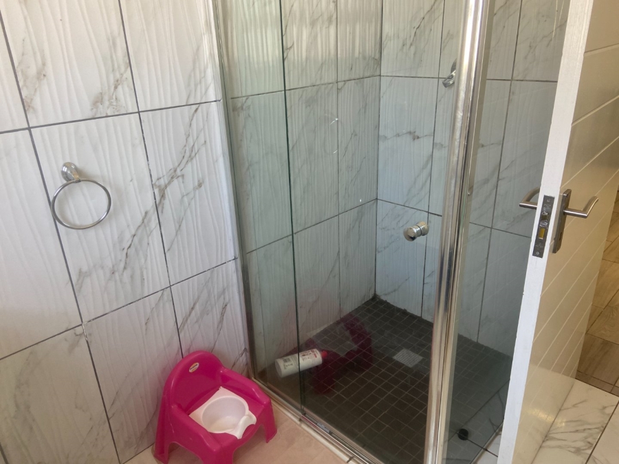 3 Bedroom Property for Sale in Wildtuinpark Gauteng