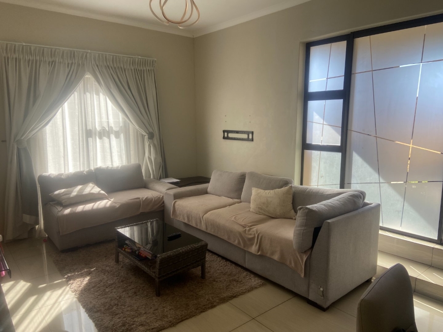 3 Bedroom Property for Sale in Wildtuinpark Gauteng