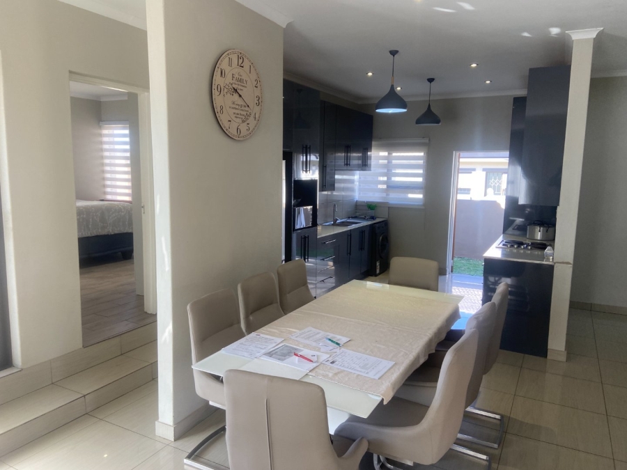 3 Bedroom Property for Sale in Wildtuinpark Gauteng