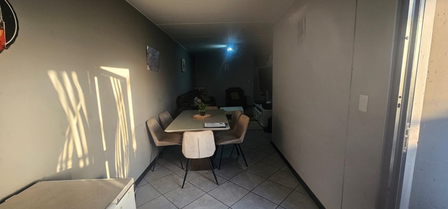 2 Bedroom Property for Sale in Norton Home Estate AH Gauteng