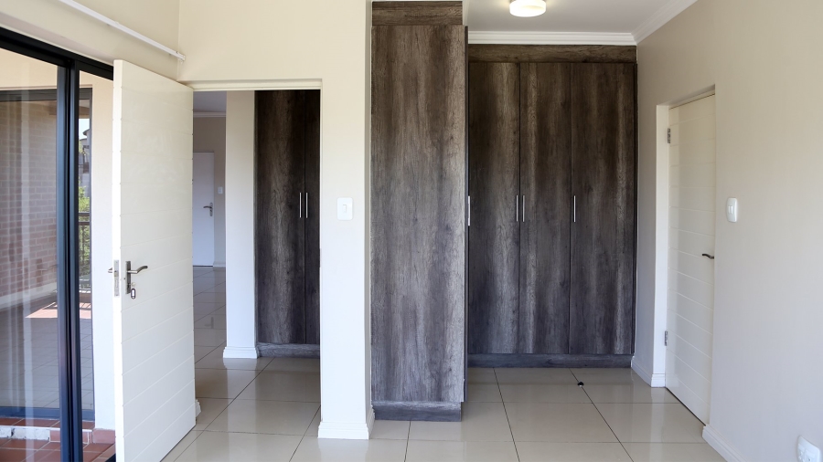 To Let 2 Bedroom Property for Rent in Crowthorne AH Gauteng