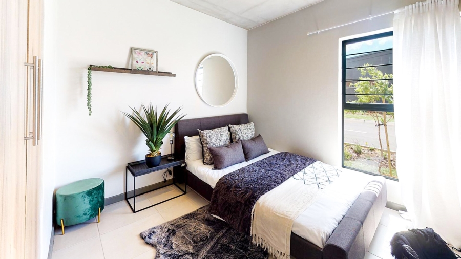 2 Bedroom Property for Sale in Blue Hills Gauteng