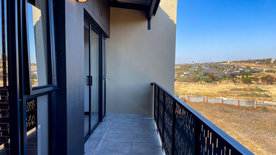 To Let 1 Bedroom Property for Rent in Waterfall Gauteng