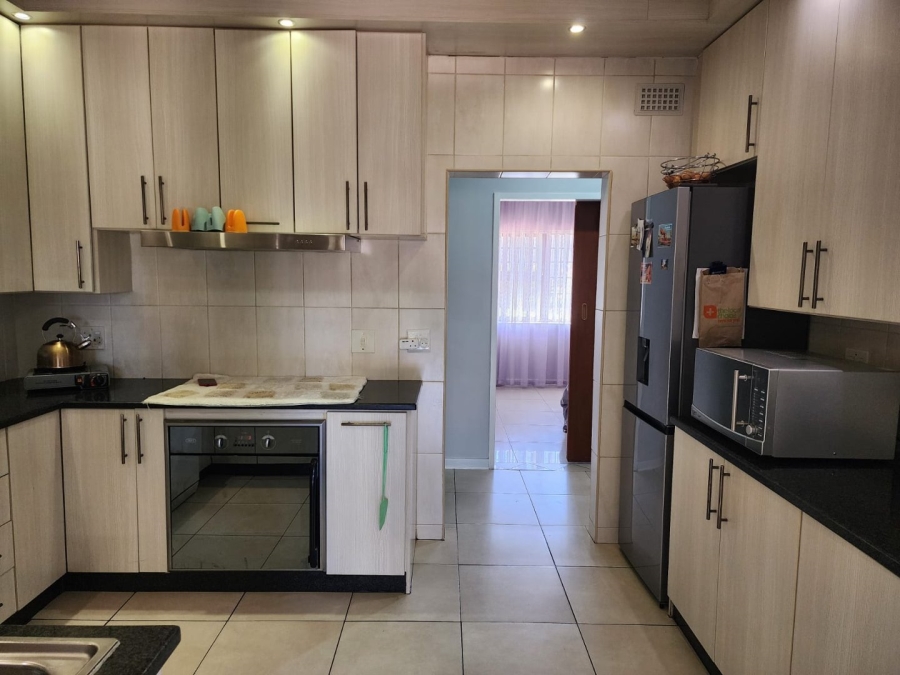 3 Bedroom Property for Sale in Marlands Gauteng