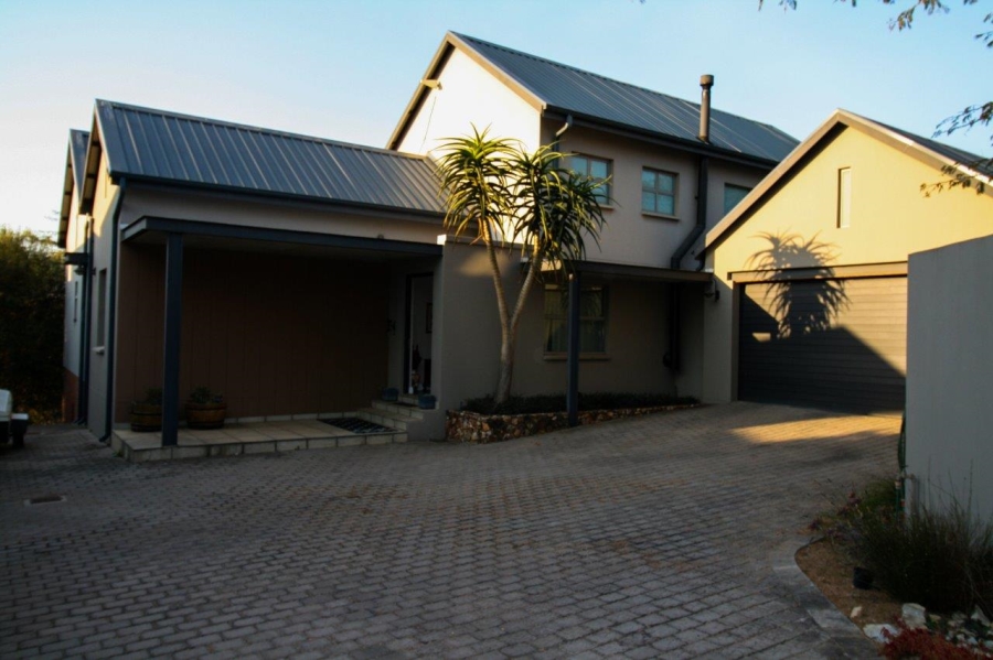 4 Bedroom Property for Sale in Copperleaf Estate Gauteng