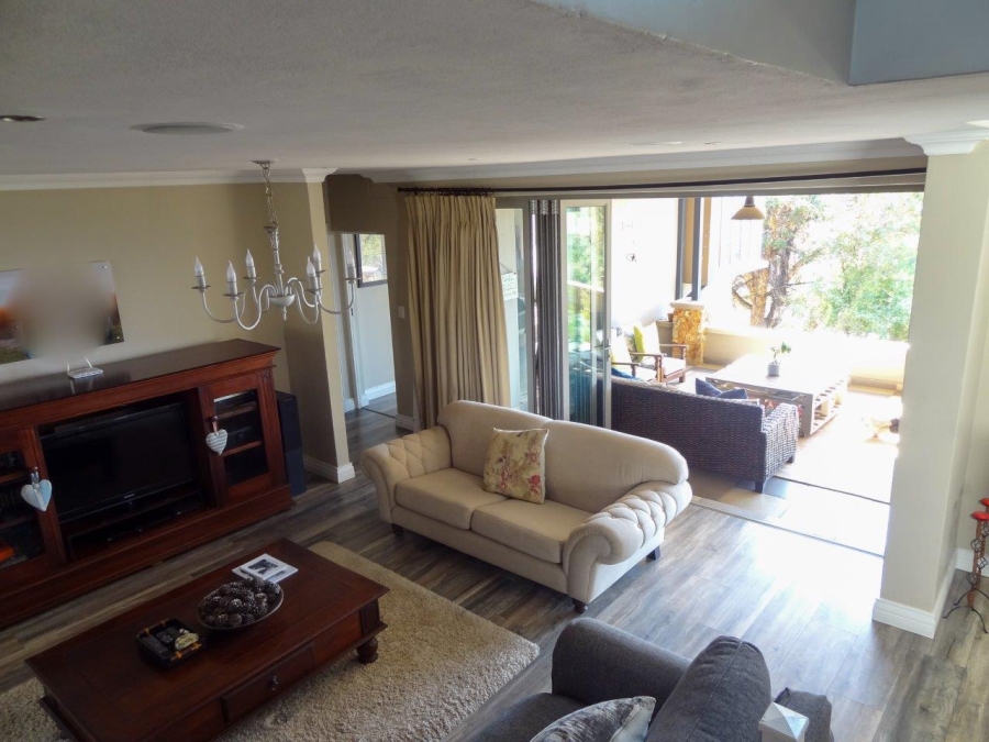 4 Bedroom Property for Sale in Copperleaf Estate Gauteng