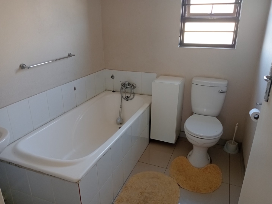 4 Bedroom Property for Sale in Delmore Park Gauteng