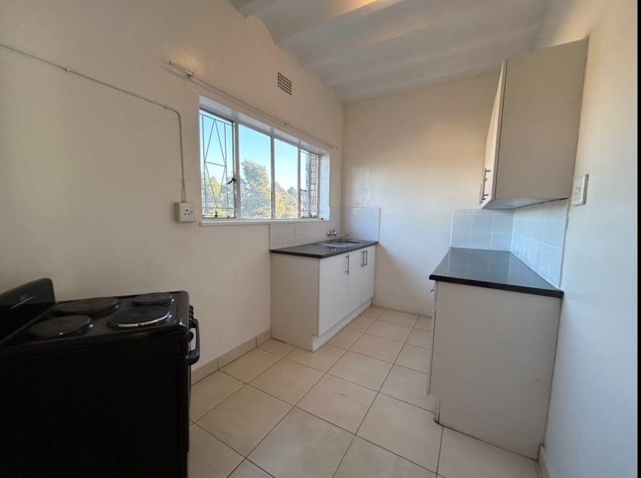 To Let 1 Bedroom Property for Rent in Delville Gauteng