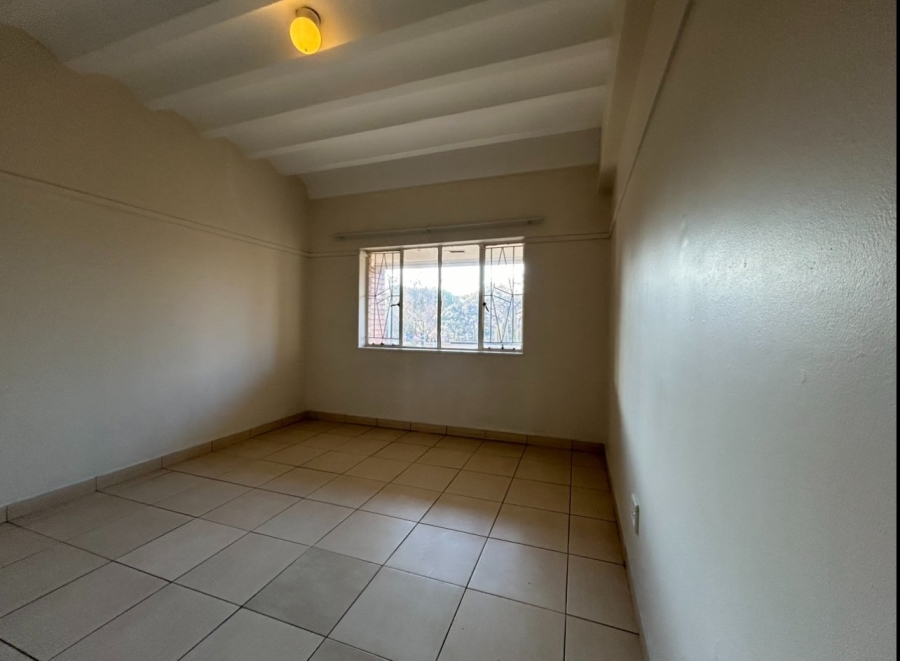 To Let 1 Bedroom Property for Rent in Delville Gauteng